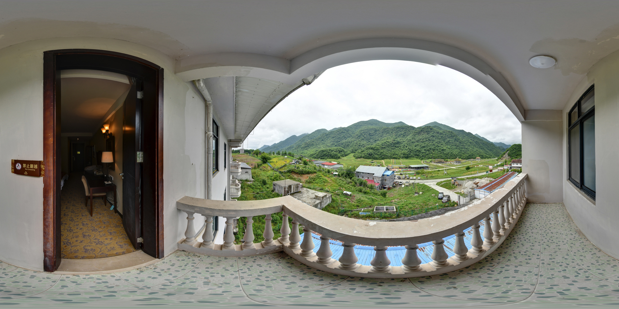 5云舒苑标间阳台.jpg